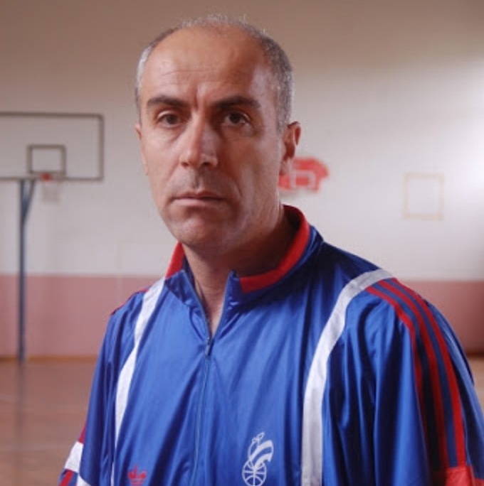 Basketboll-Trajneri Bledar Gjeçaj kërkon Ligë Unike edhe me femrat