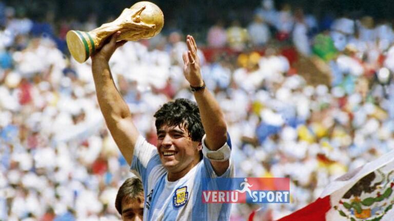 Futbolli botëror në zi, ndahet nga jeta legjenda e futbollit Diego Armando Maradona