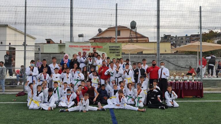 Tjetër sukses i Vllaznisë në Taekwondo, kampionë kombëtarë për fëmijët dhe të rinjtë