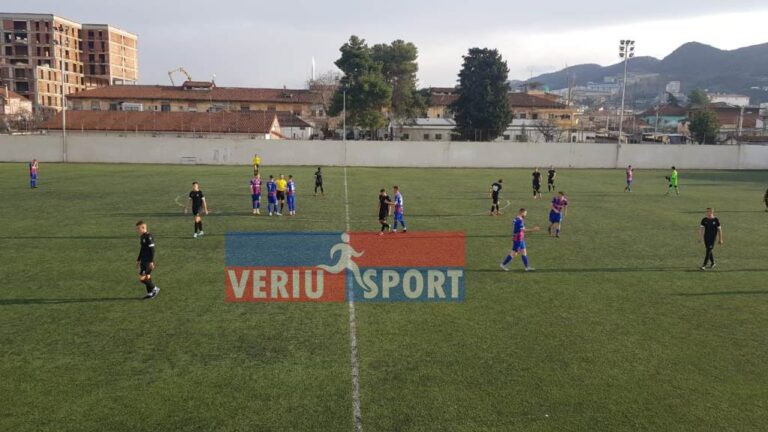 Superliga U-21/Java e 7-të, zhgënjen Vllaznia, humb në Laç 2-0 dhe nuk shfrytëzon barazimin e kryesueses Dinamo. Mbetet e dyta me dy pikë më pak se blutë.