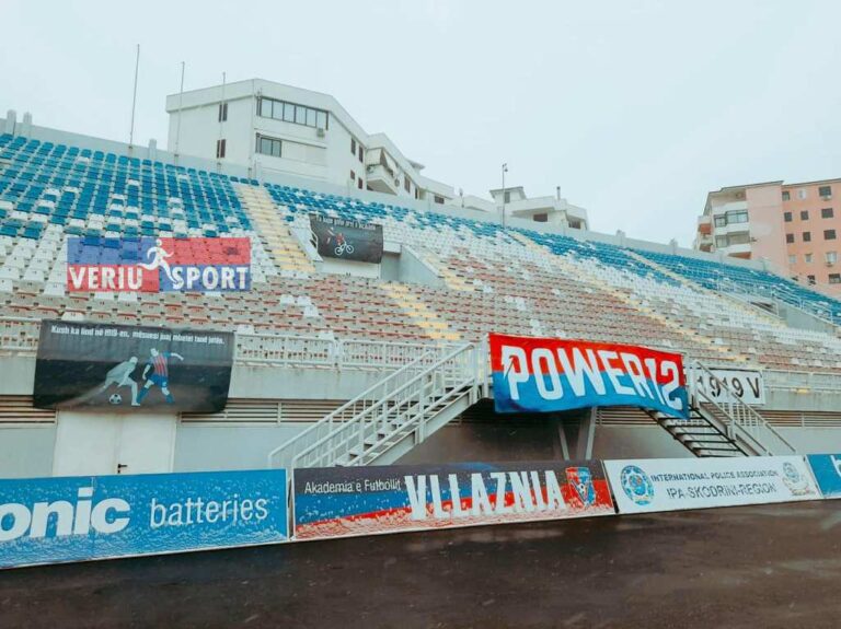 (Intervista) Surpriza ekstra nga tifozëria kuqeblu për kryendeshjen Vllaznia-Tirana.  Sherif Fregja(Sheri Snajperi) sqaron përgatitjet e grupimit Power 12