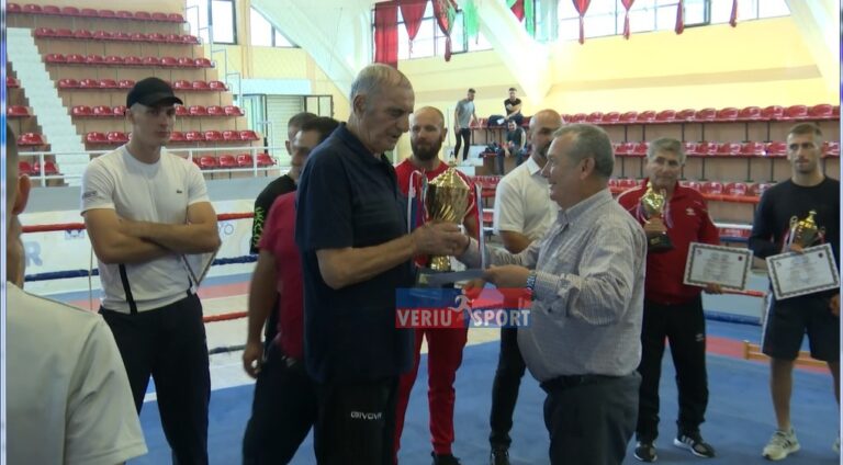 Boks-Vllaznia kampione për herë të 24-t. Probleme në ditën e tretë të kampionatit. Tirana e pakënaqur me vendimin e gjyqtarisë për peshën e shtatë braktis aktivitetin