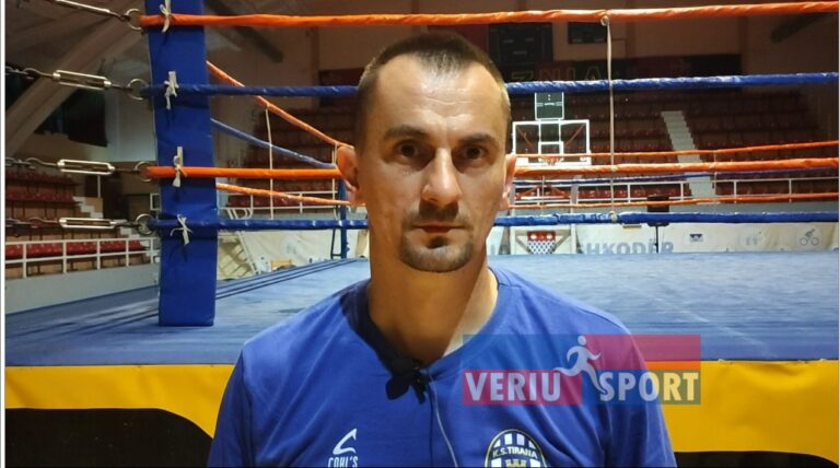 (Video) Boks-Flet Renato Kurti, djali i ish trajnerit të mirënjohur Tiranës Skender Kurti që ndërroi jetë nga Covid-19, sot vazhdon traditën e babait të tij në drejtimin e bardhebluve
