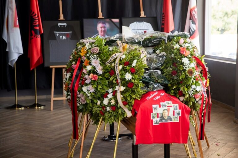 Ndërroi jetë nga Covid-19, homazhe për fizioterapistin e Kombëtares, Ylli Mihali
