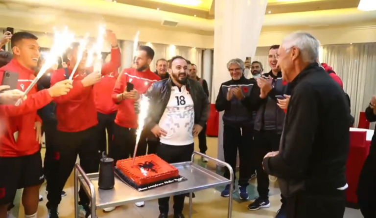 (Video) Edhe 100 Edi Reja! Dy gëzime në një ditë për italianin e pankinës shqiptare, fitorja me Hungarinë dhe ditëlindja e 76-të e tij.