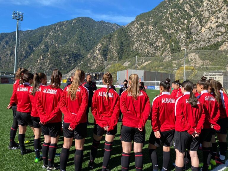 Futboll Femra-Kombëtarja U-19 në Turneun e Andorrës. Tekniku Kreshnik Krepi optimist për një rezultat pozitiv