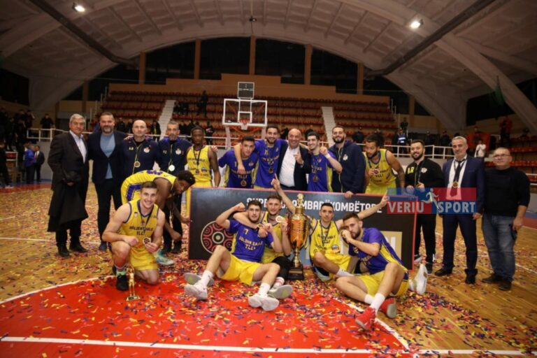 (Video) Golden Eagle Ylli fitues i Superkupës Mbarëkombëtare të basketbollit për meshkuj