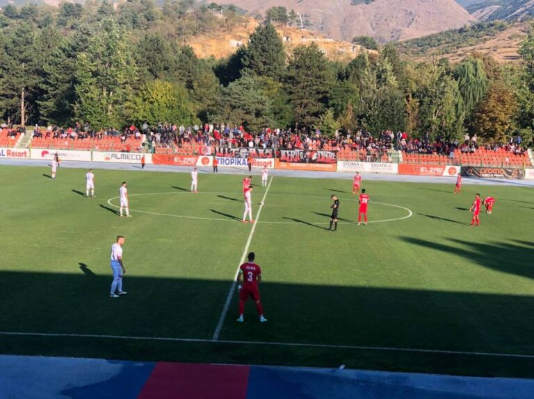 Abissnet Superiore-Starton ndeshja, Skënderbeu-Vllaznia, java e 4, të dyja skuadrat me objektiv fitoren