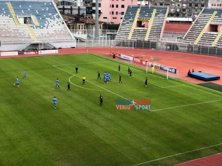 Kupa e Shqipërisë, Vllaznia-Pogradeci 6-1, kuqeblutë kualifikohen në çerekfinale ku gjejnë Flamurtarin