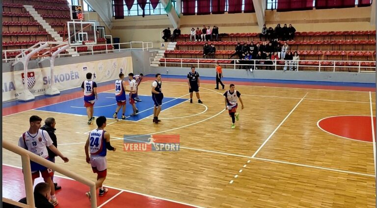 (Video) Basketboll U-18, Vllaznia-Juvenilja 87-38. Flet trajneri Roland Koka