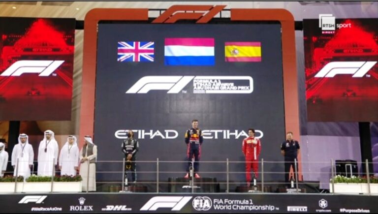 Formula 1-Finale e çmendur në Abu Dabi: Verstapen mund Hamilton dhe është kampion bote