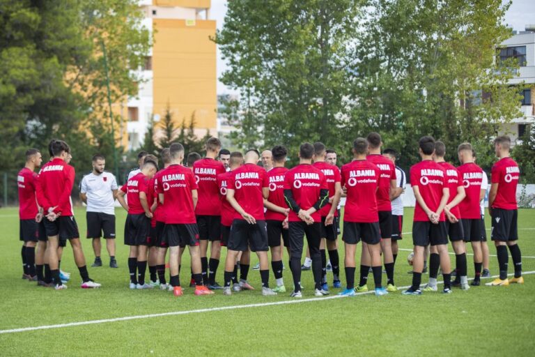Grumbullohet kombëtarja kuqezi U-17, me 20 janar ndeshja e parë miqësore për 2022-shin
