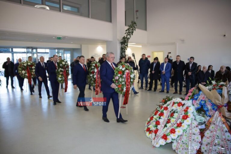 (Video) Presidenti i FSHF-së Armand Duka, flet në homazhet në nderim të figurës së Rramazan Rragamit
