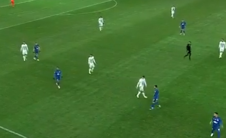 Mbyllet pjesa e parë e derbit Dinamo-Tirana