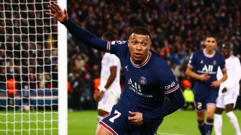 Mbape fantastik, shënon në sekondat e fundit, PSG mund Realin 1-0