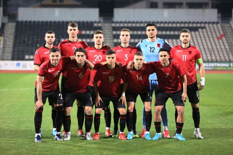 Kualifikueset e Kampionatit Europian 2023. Shqipëri-Çeki 0-1, vendos autogoli i Kalajt. Portjeri, Simon Simoni, më i miri në fushën e lojës
