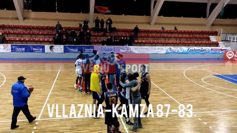 (Video) Pamje nga ndeshja Vllaznia-Kamza Basket Meshkuj 87-83(Perioda e 4-të)i i Sportit Q. Dervishi)