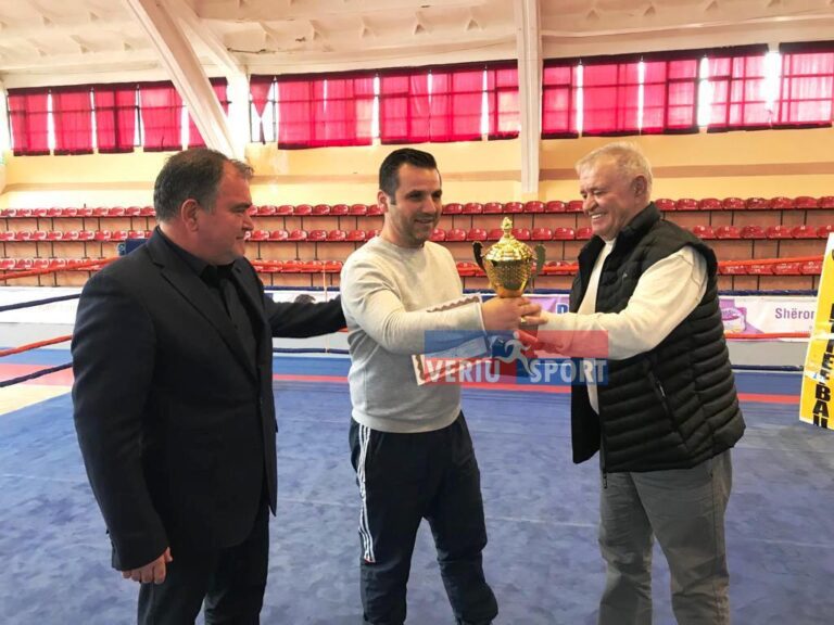 Boks-Shqipëria, fituese e “Memorial Vllaznia 2022”. Rajku i Shqipërisë dhe Diaz i Bullgarisë, boksierit më të mirë