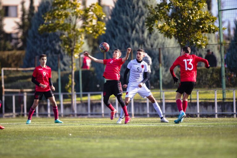 Grumbullohet Kombëtarja U-16, trajneri Behari publikon emrat për sfidat me Kosovën, San Marinon & Belizen. Pjesë e listës edhe mesfushori i Vllaznisë Amer Kthupi