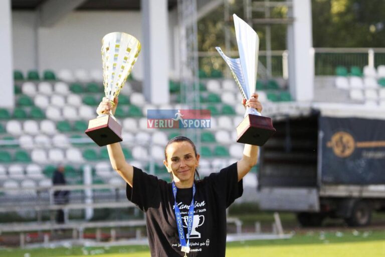 Xhuli Berisha, mbyll karrieren në futbollin e femrave. 13 tituj kampion, 12 Kupa me 8 klubet ku ka luajtur, mes të cilave edhe Ada e Velipojës dhe Vllaznia e Shkodrës