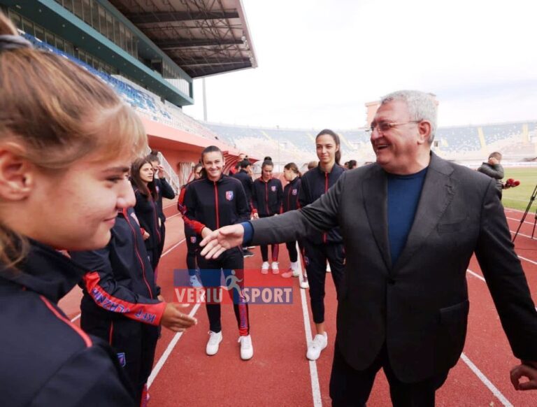 Mbresat e Armand Dukës, pas takimit me vajzat e futbollit në Shkodër