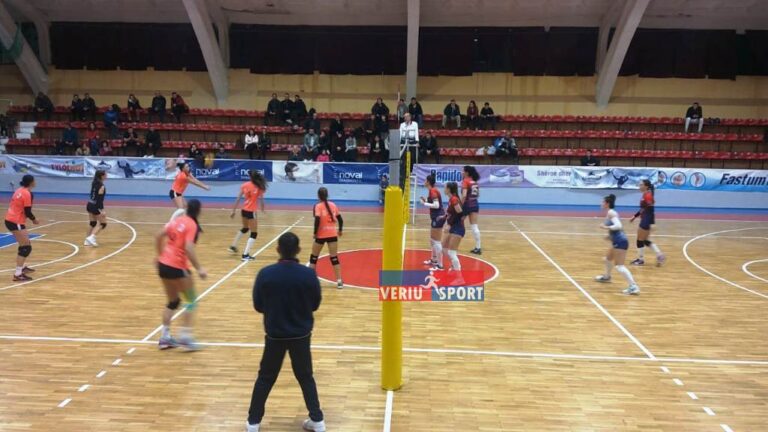 (Video) Vijon seria e fitoreve për Vllazninë e volejbollit femra. Skuadra kuqeblu, mund në shtëpi Barleti Volej 3-1 për Kupën e Shqipërisë