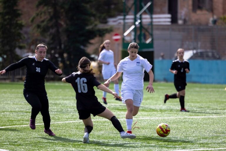 Futboll Femra-Kampionati U-16, luhen dy javët e para, Vllaznia dhe Apolonia kryesojnë grupet përkatëse