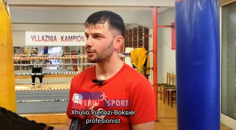 (Video-Intervista) Boksieri, Xhulio Vrenozi, pjesë e Turneut Profesionist të 22 janarit në Shkodër. Talenti fierak ka edhe një duel shumë të rëndësishëm në fund të shkurtit në Kanada