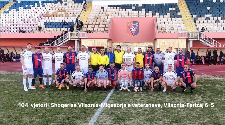 (Video) 104 vjetori i Shoqërisë Vllaznia. Miqësorja e veteranëve, Vllaznia-Ferizaj, fitohet nga kuqeblutë 6-5