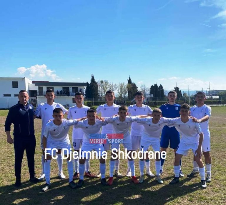 (Video) Futboll Moshat-Djelmia Shkodrane U17 sfidon Flamurtarin, e mund 2-0 me golat e Albi Brojaj dhe  Ermal Doçaj dhe mban vendin e tretë në kampionat