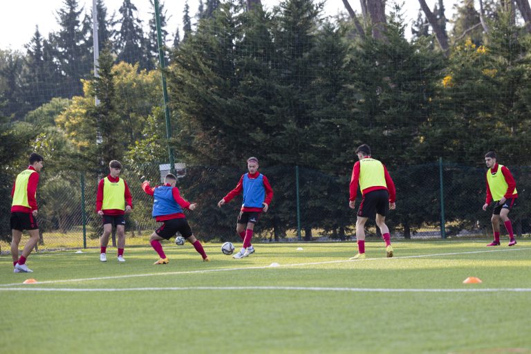 Turneu ‘UEFA Development U-16’/ Kombëtarja nis përgatitjet të shtunën, trajneri Bulku shpall listën me 20 lojtarët e grumbulluar