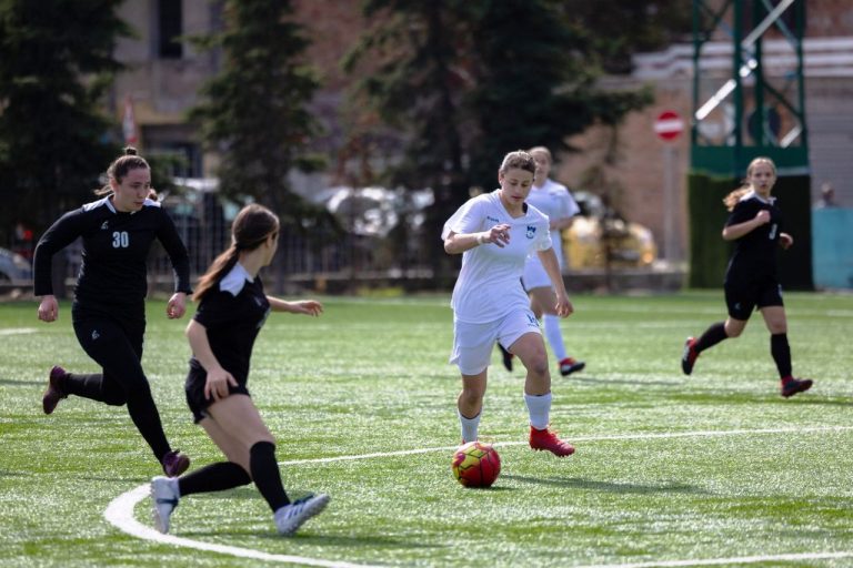 Futboll Femra-Kampionati U-16, java e 7-të përballë rivalët, Kinostudio-Vllaznia në grupin A dhe Pogradeci-Apolonia në grupin B