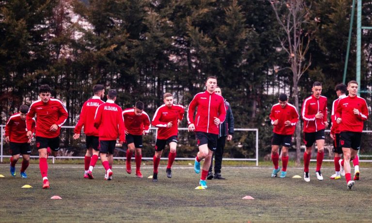 Kombëtaret U-17 & U-16, seleksionim 1-ditor për të testuar 47 lojtarë të vitlindjes 2007-2008