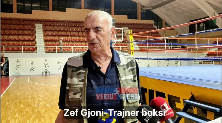 (Video) Boks Profesionist. Trajneri Zef Gjoni, i kënaqur me fitoret e boksierëve të tij Arjon Kajoshi dhe Nelson Hysa. Turneu i radhës në Angli