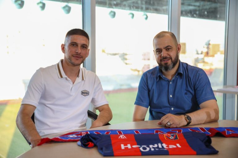 (Video) KF Vllaznia, prezantim me videoklip për riveshjen kuqeblu të Ardit Krymit!