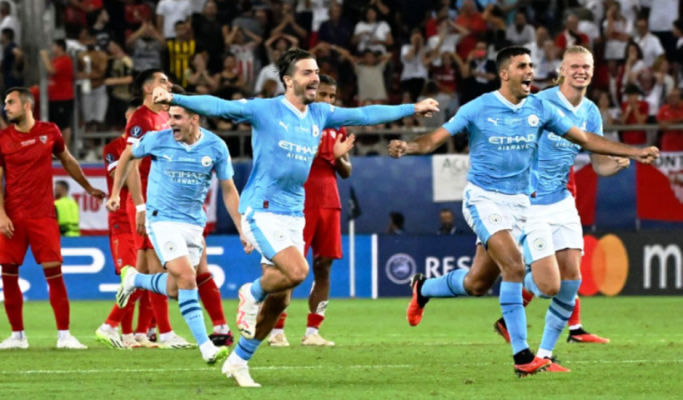 Vendosin penalltitë. Pas barazimit në kohën e rregullt, 1-1, Manchester City mund 5-4 Seviljen dhe fiton Superkupën e Evropës
