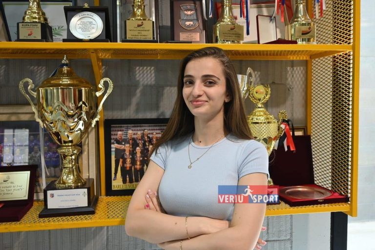 Merkato-Volejboll Femra. Xhesika Kaçi vishet kuqeblu: E lumtur që rikthehem te Vllaznia!