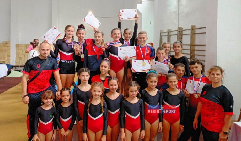 (Video) Gjimnastikë Artistike-“Kupa e Republikës”. Ekipi Gjimnastika Vllaznia, spikat si më i miri i aktivitetit me grup-moshat