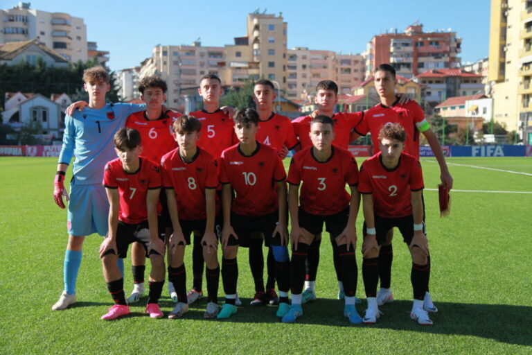 Kombëtarja U-15/ Shqipëria e nis me fitore në UEFA Development. Në fushë edhe shkodrani i Fiorentinës, Majkol Luka