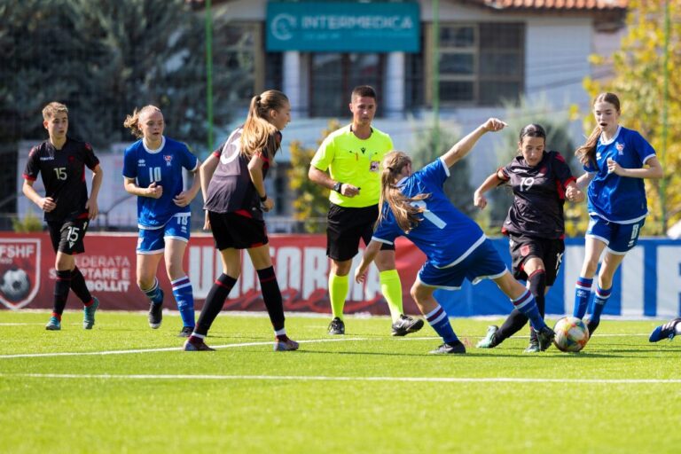 Futboll Femra- Turneu UEFA Development U-15. Ndeshjet e ditës së 3-të, Shqipëria m undet 0-5 nga Ishujt Faroe