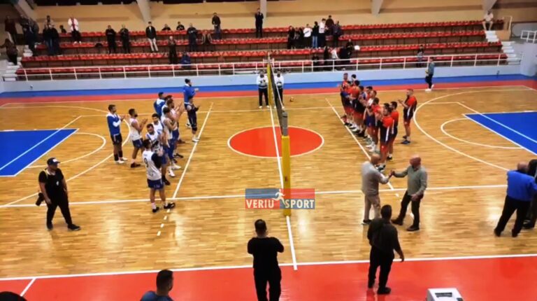 (Video)Vllaznia sfidon Tiranën kampione dhe ngjitet në vendin e tretë të renditjes. Superliga e volejbollit meshkuj