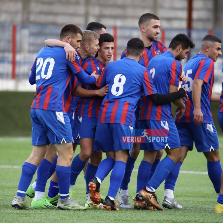 (Video) Vllaznia U19, shpartallon rivalin Bylis U19. E mund thellësisht, 6-1. Trajneri Sinani, përgëzon futbollistët e tij