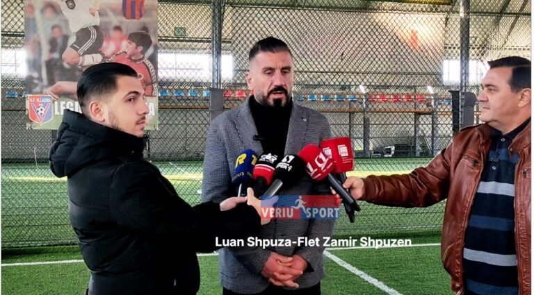 (Video) Menaxheri i futbollit Luan Shpuza, falenderon të pranishmit e shumtë nga fusha e futbollit e më gjërë që nderuan vëllain e tij, ish futbollistin e Vllaznisë dhe kombëtares, Zamir Shpuza, në ceremoninë e dhjetë vjetorit të ndarjes para kohe nga jeta