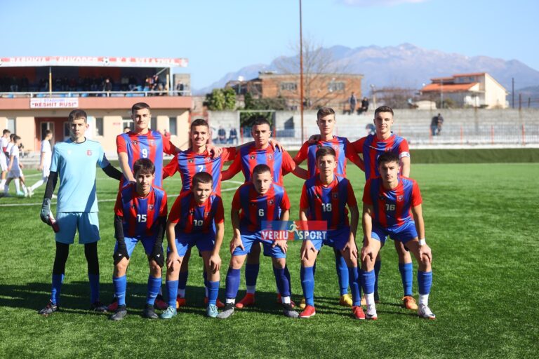 (Video) Vllaznia U16 e nis me goleadë fazën e dytë, mund 6-1 Akademinë e Futbollit Tirana. Spikat dopieta e talentit kuqeblu Flavio Fusha