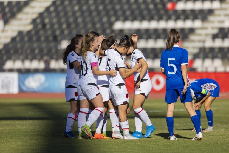 EURO U-17 për vajza / Nis të shtunën grumbullimi i Kombëtares së vajzave, trajneri Kola grumbullon 20 futbolliste