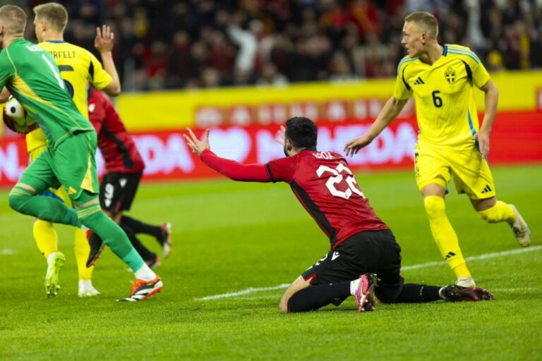 Armando Broja, sinjale pozitive. Specialistët e futbollit vlerësojnë paraqitjen e sulmuesit kuqezi