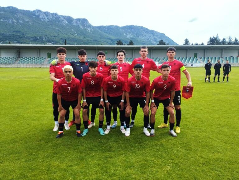 Shkëlqen Gabriel Kulla. Shkodrani që luan në Itali shënoi dy gola për kombëtaren U17 në fitoren e Shqipërisë ndaj Sllovenisë
