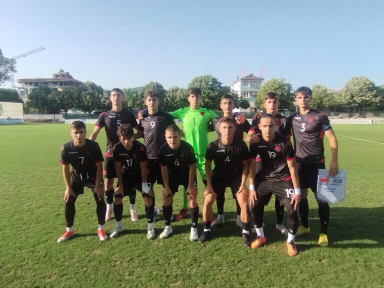 Miqësoret e moshave/ Shqipëria U-17 mund Azerbajxhanin U-17 4-1, spikasin Emiliano Mihana dhe Gabriel Kulla