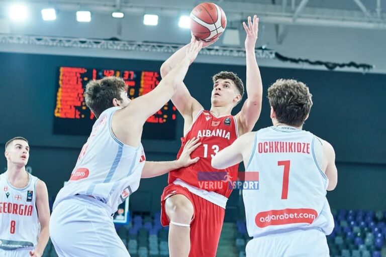 Basketboll-Veton Gjeçaj, më i miri i kombëtares U20. Talenti shkodran, garanton një të ardhme të sigurt tek Vllaznia dhe kombëtarja kuqezi