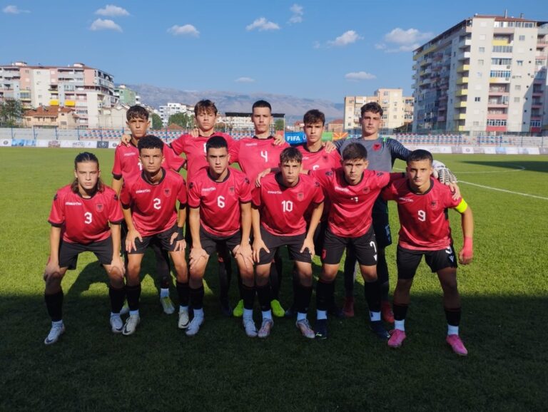 Shqipëria U-15 barazon 1-1 me Maqedoninë e Veriut. Pjesë e kuqezinjve edhe tre shkodranët, Vajushi , Syla dhe Kopliku